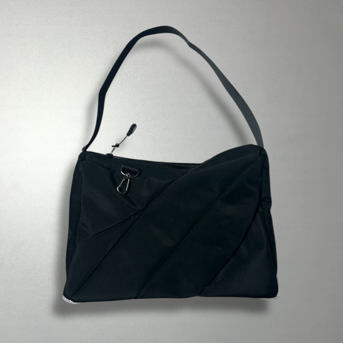 UPCYCLED CD BAG BLACK GREY