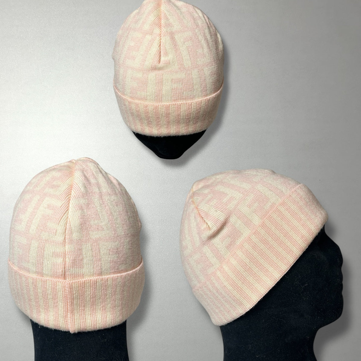 FENDI MÜTZE ROSA